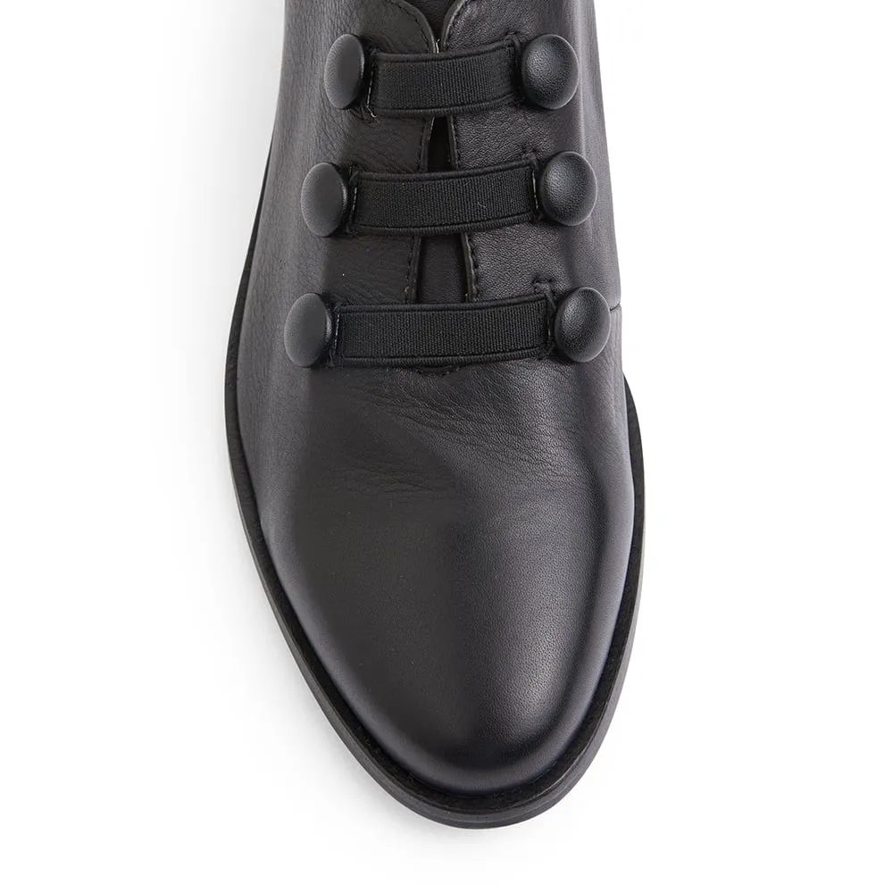 Edison Loafer in Black Leather