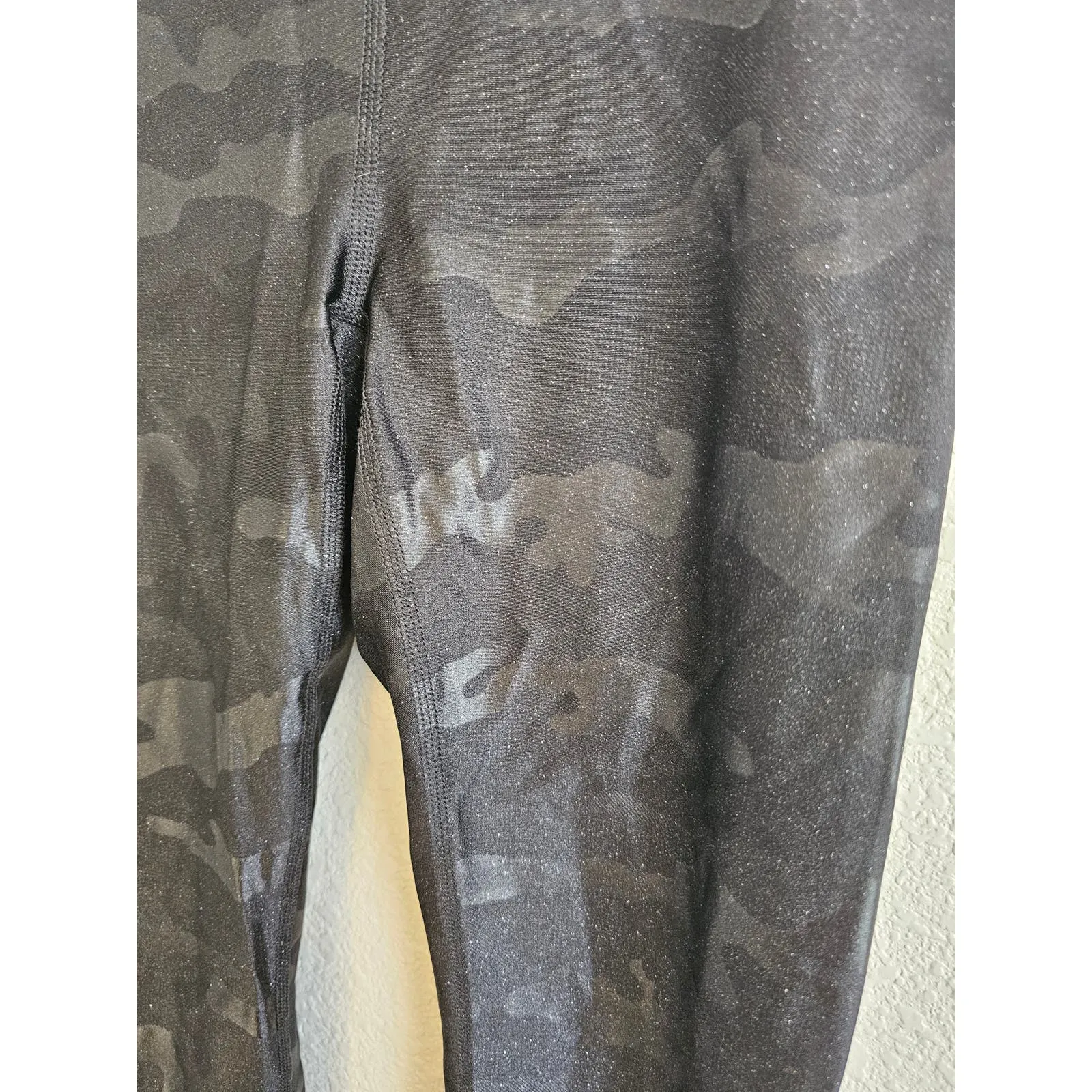 Heroine Sport Womens Sz S Athletic Leggings Camo Glitter Print