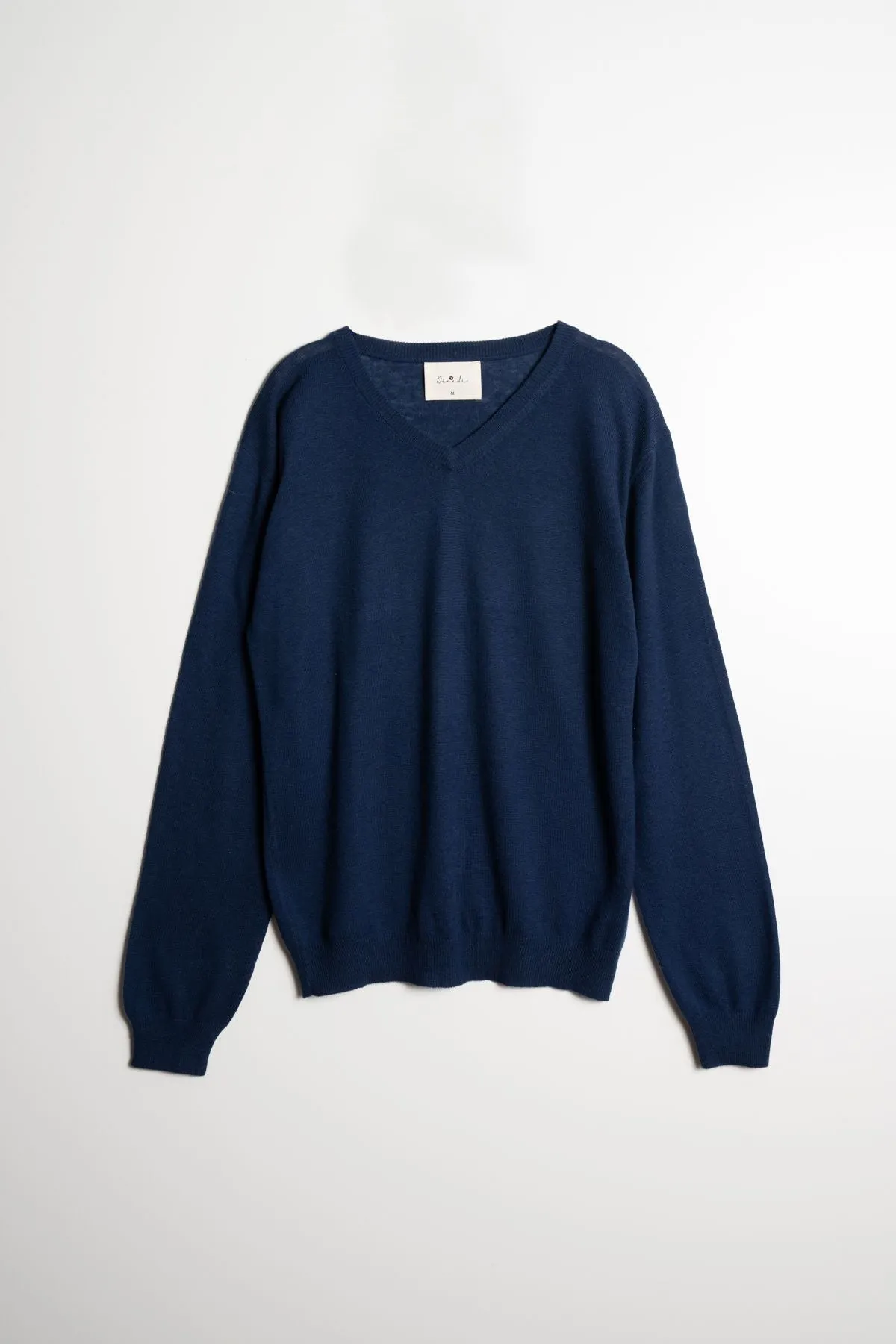 Merino Unisex V-Neck Sweater In Dark Blue