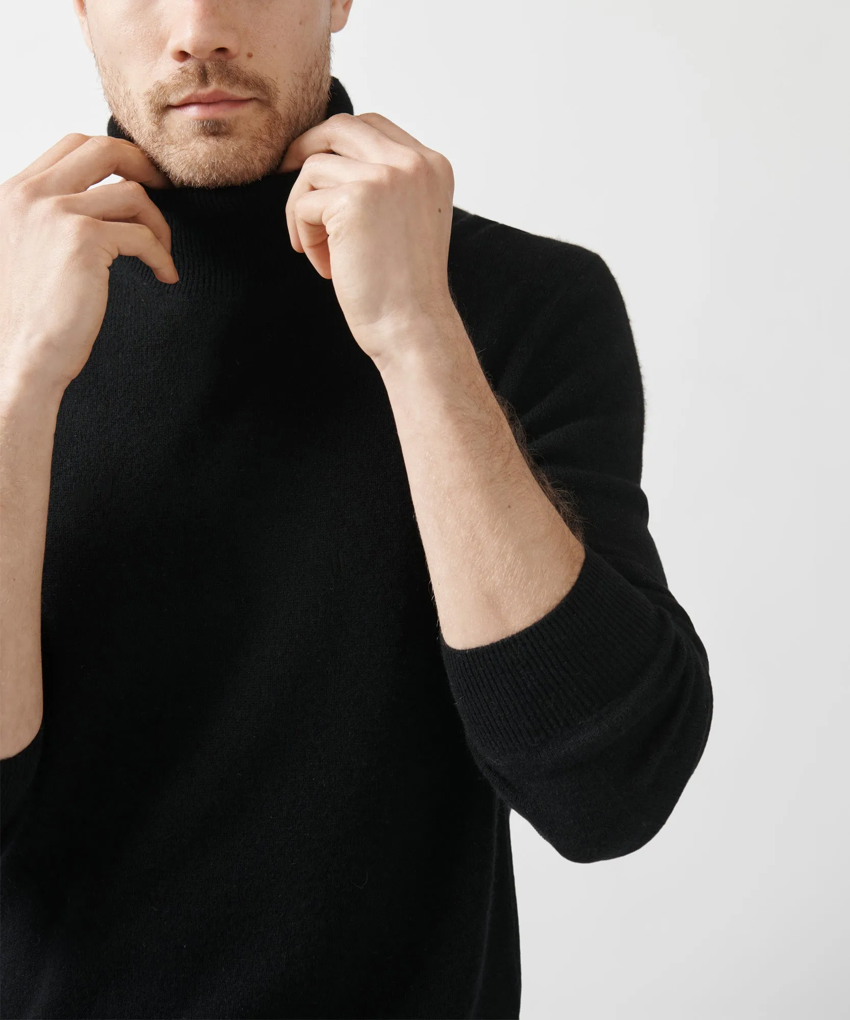 Recycled Cashmere Turtleneck Sweater - Black