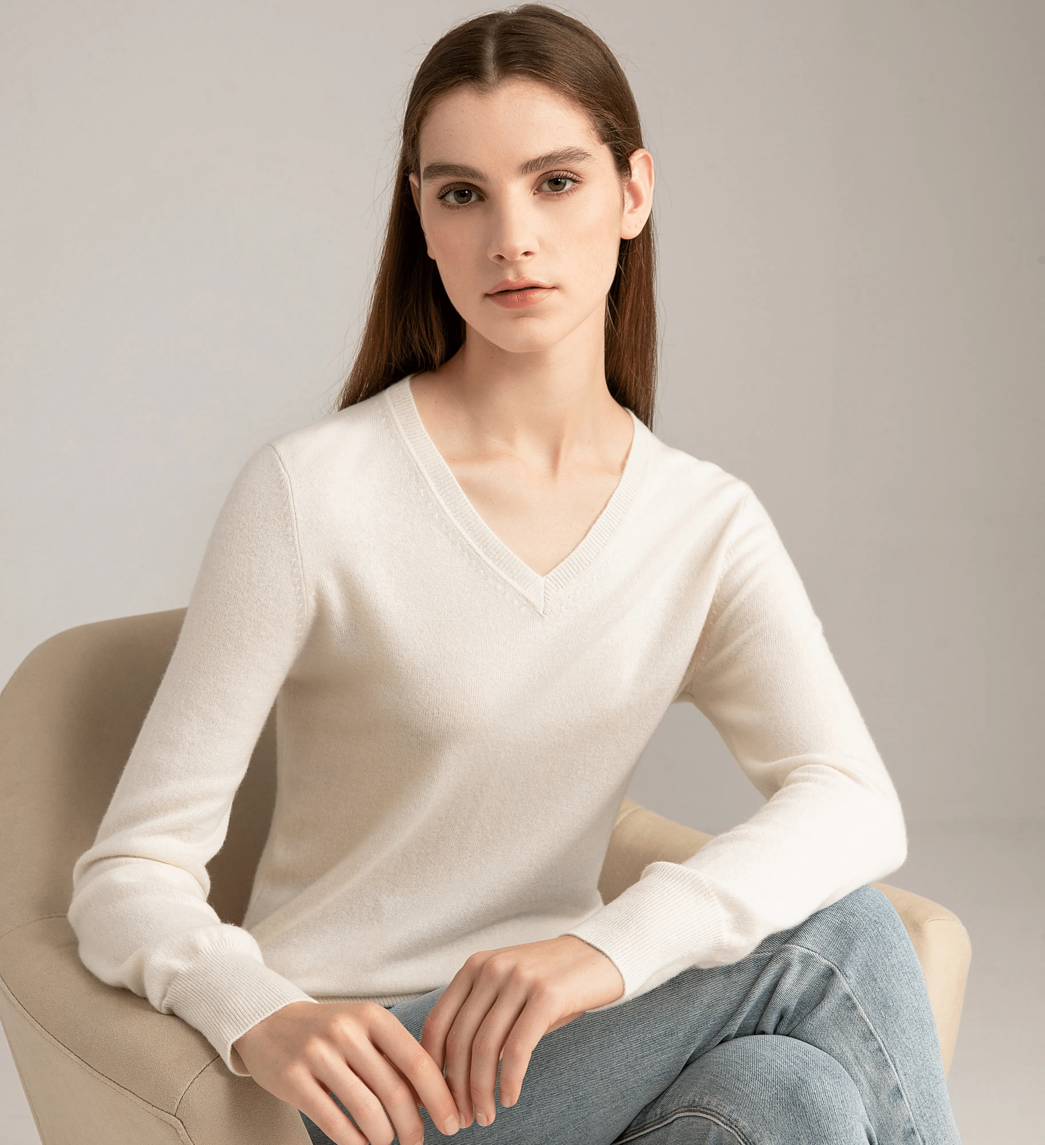 The Women's Basic V-Neck Cashmere Sweater