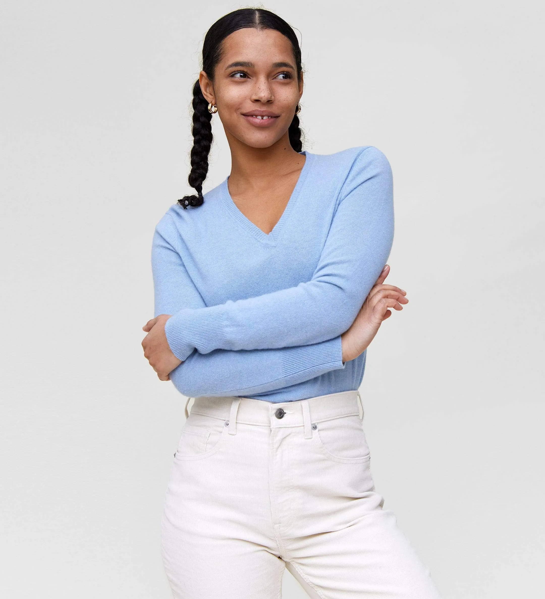 The Women's Basic V-Neck Cashmere Sweater