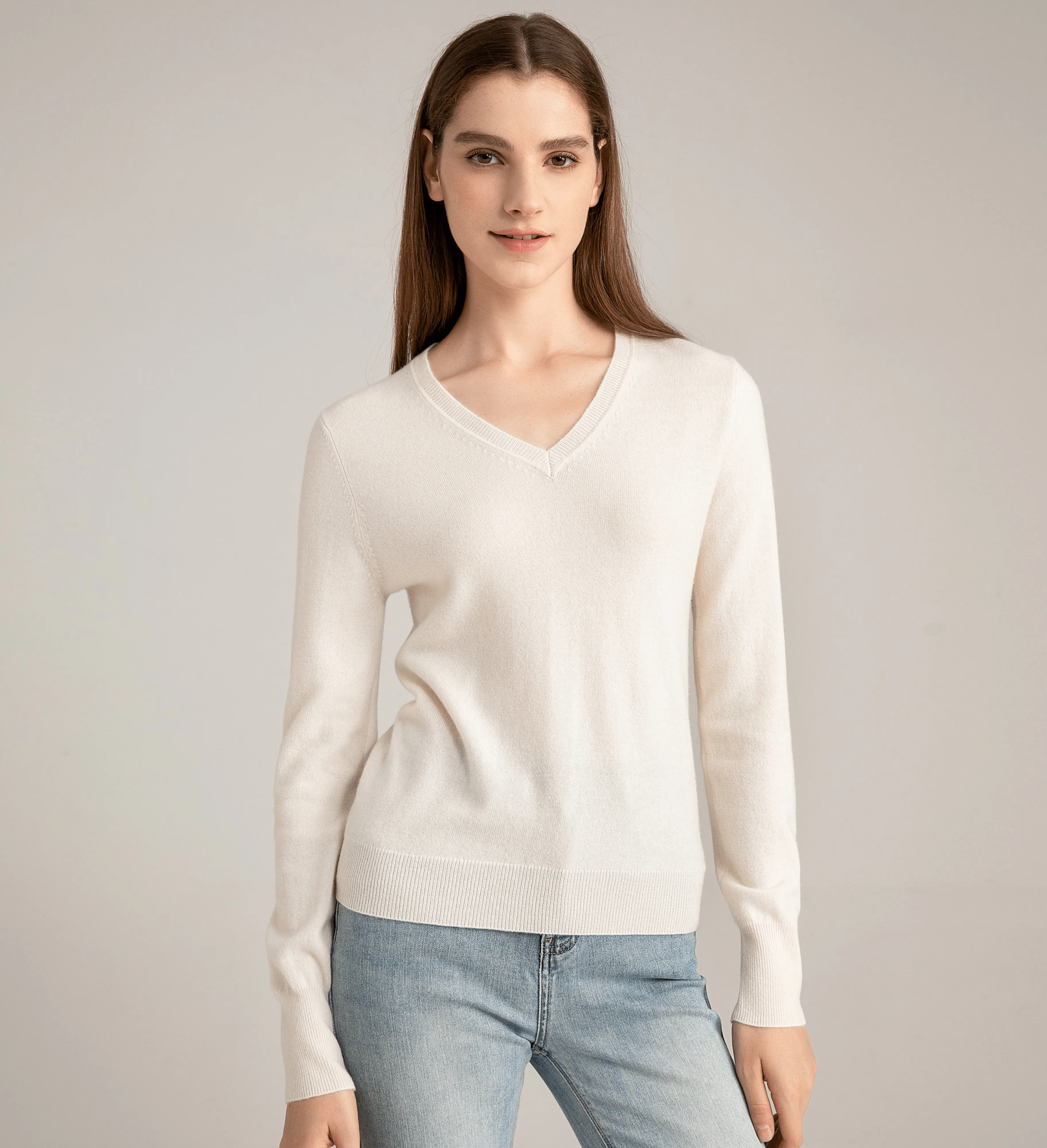 The Women's Basic V-Neck Cashmere Sweater