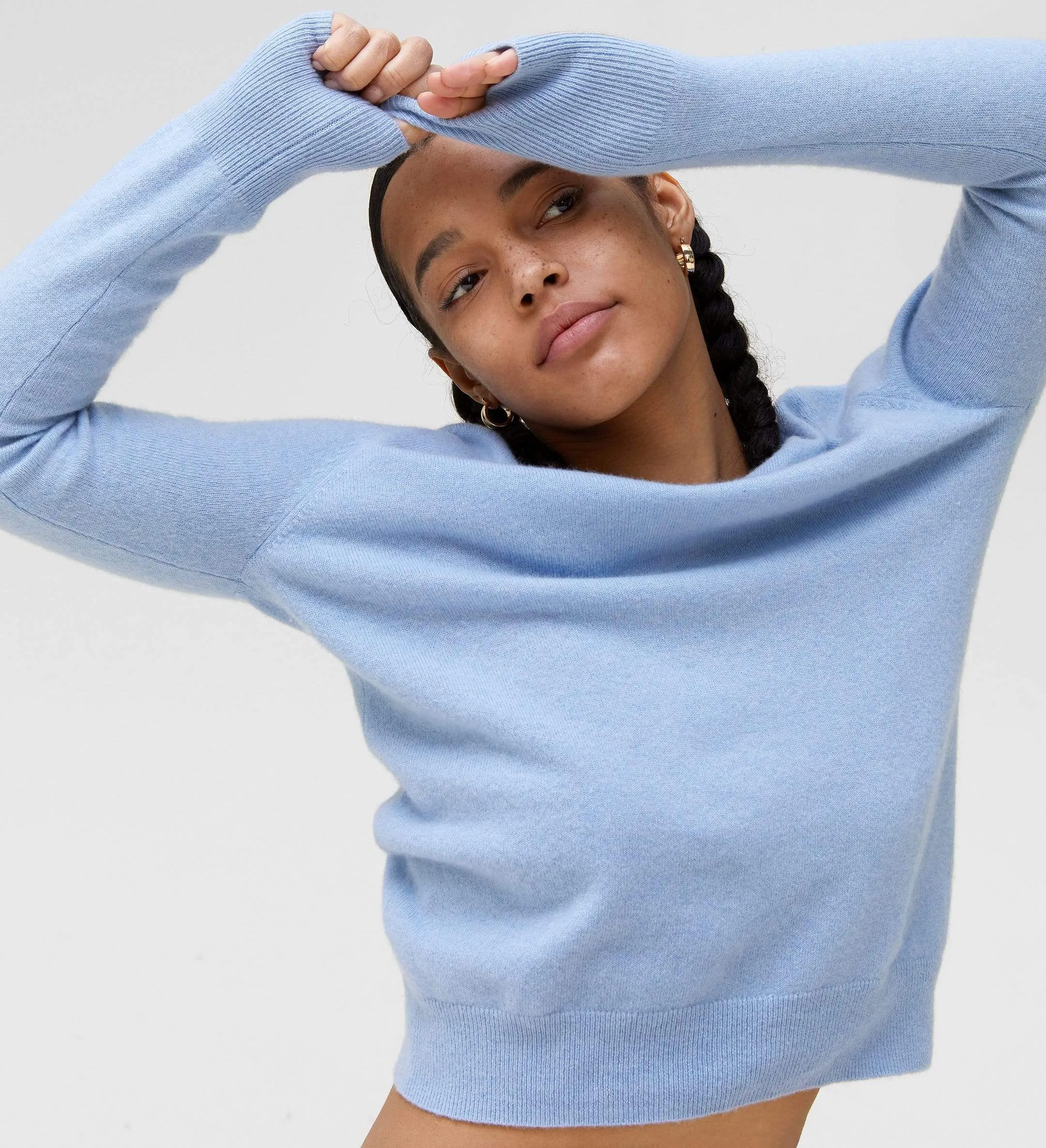 The Women's Basic V-Neck Cashmere Sweater