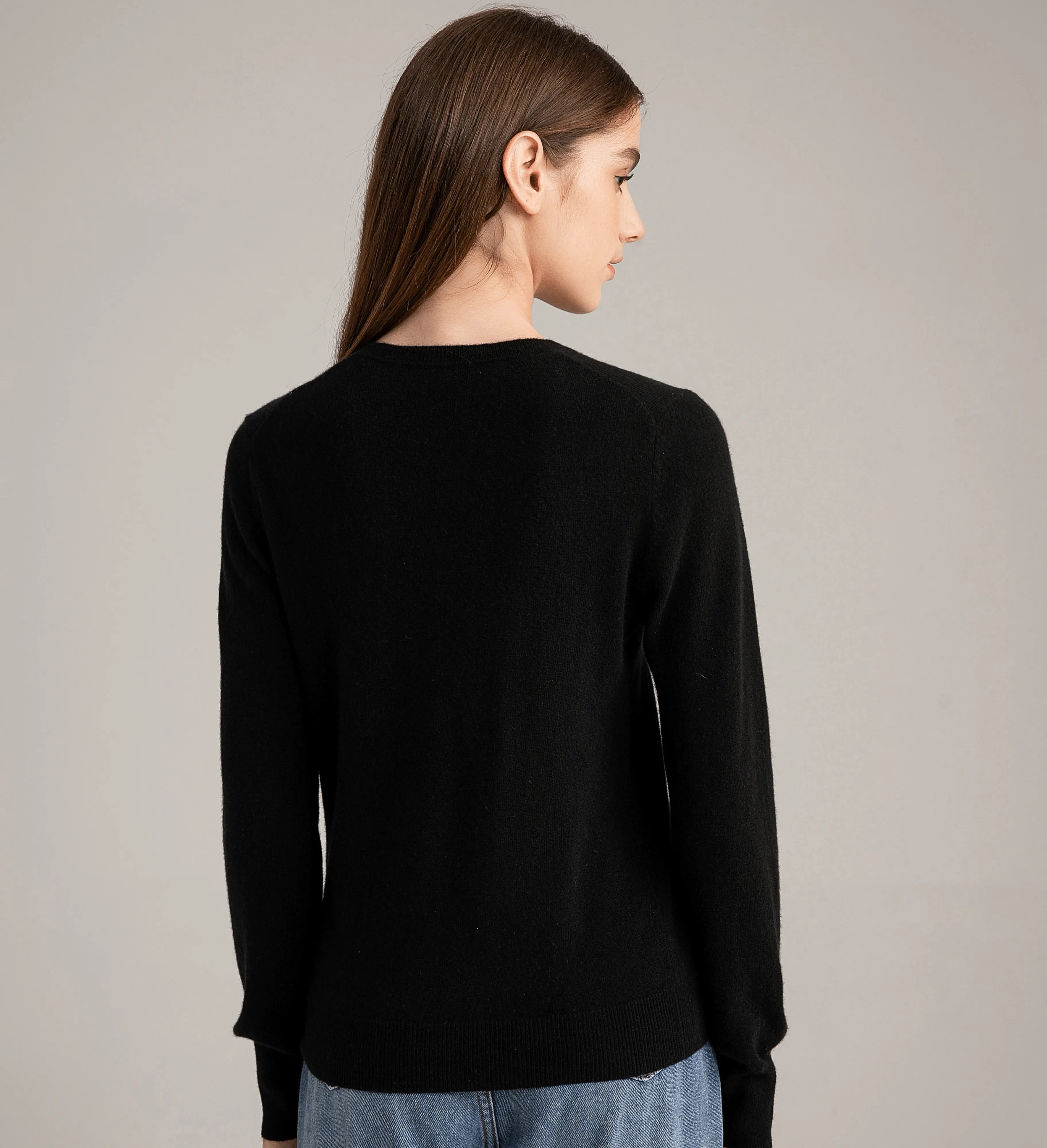 The Women's Basic V-Neck Cashmere Sweater