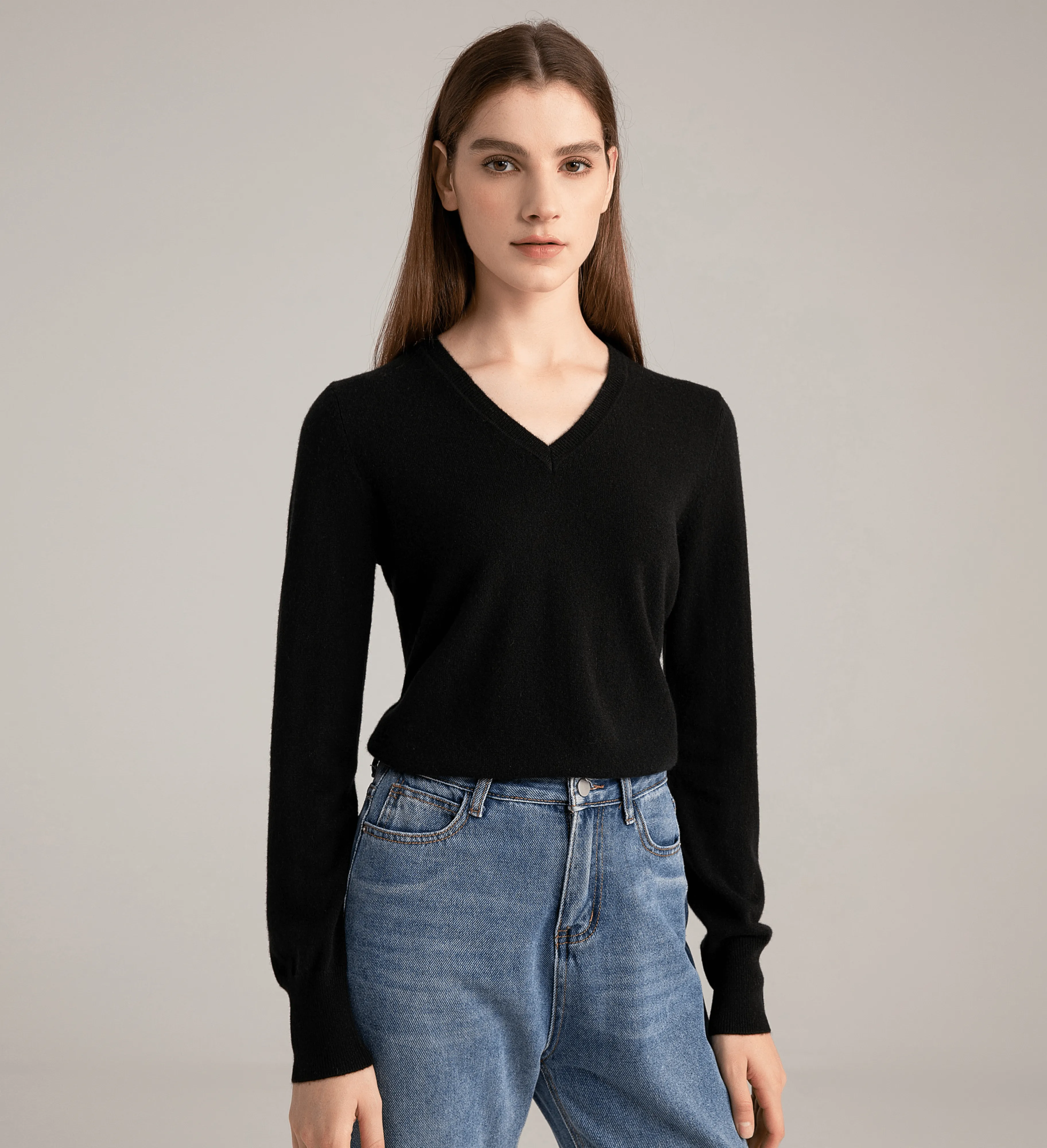 The Women's Basic V-Neck Cashmere Sweater