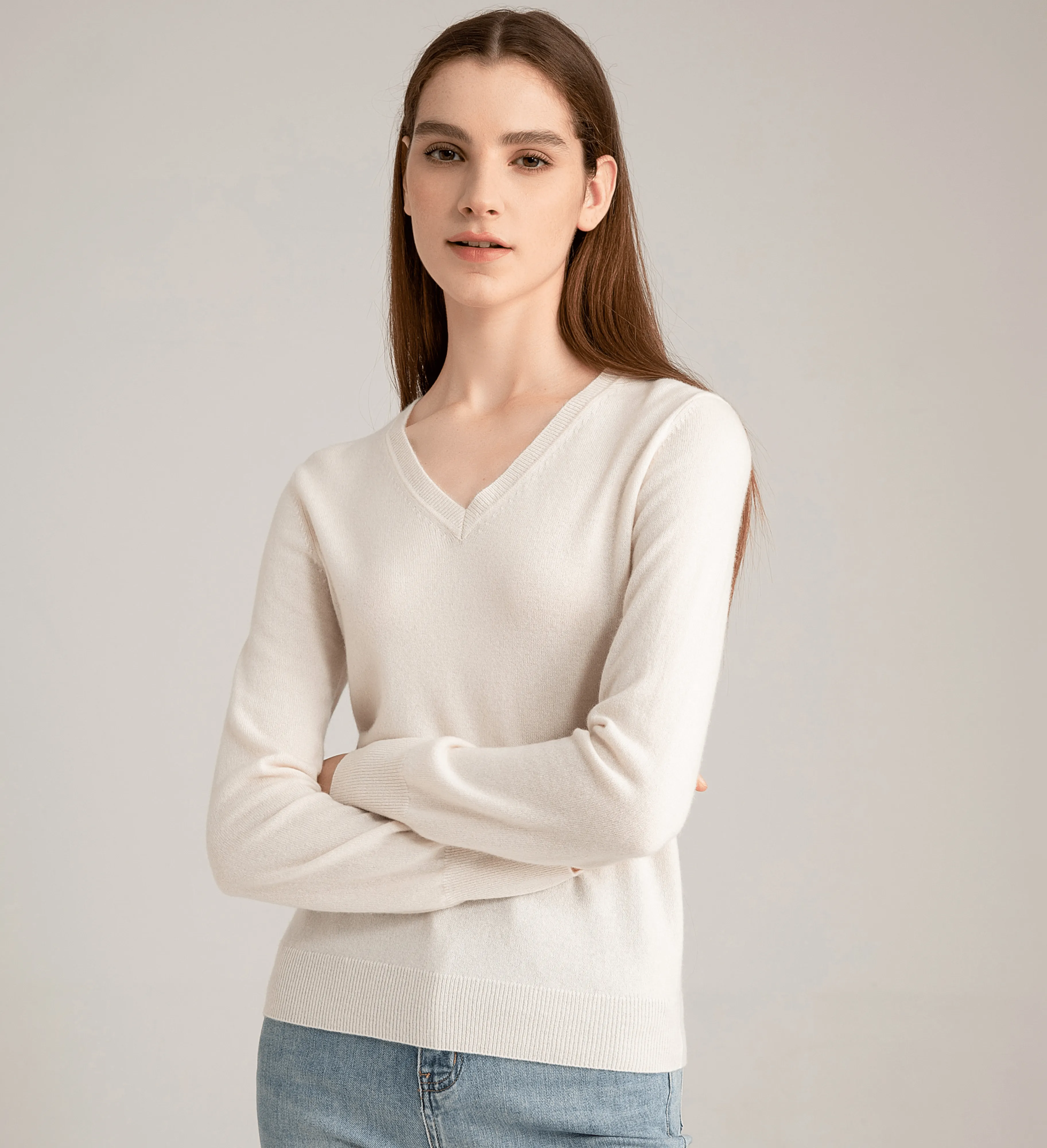 The Women's Basic V-Neck Cashmere Sweater